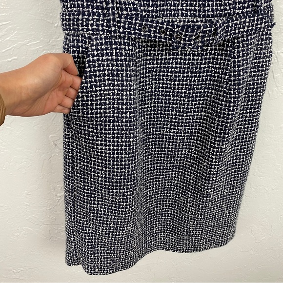 Banana Republic Tweed Navy Belted
Sleeveless Sheath Dress Size 2P - Picture 6 of 12